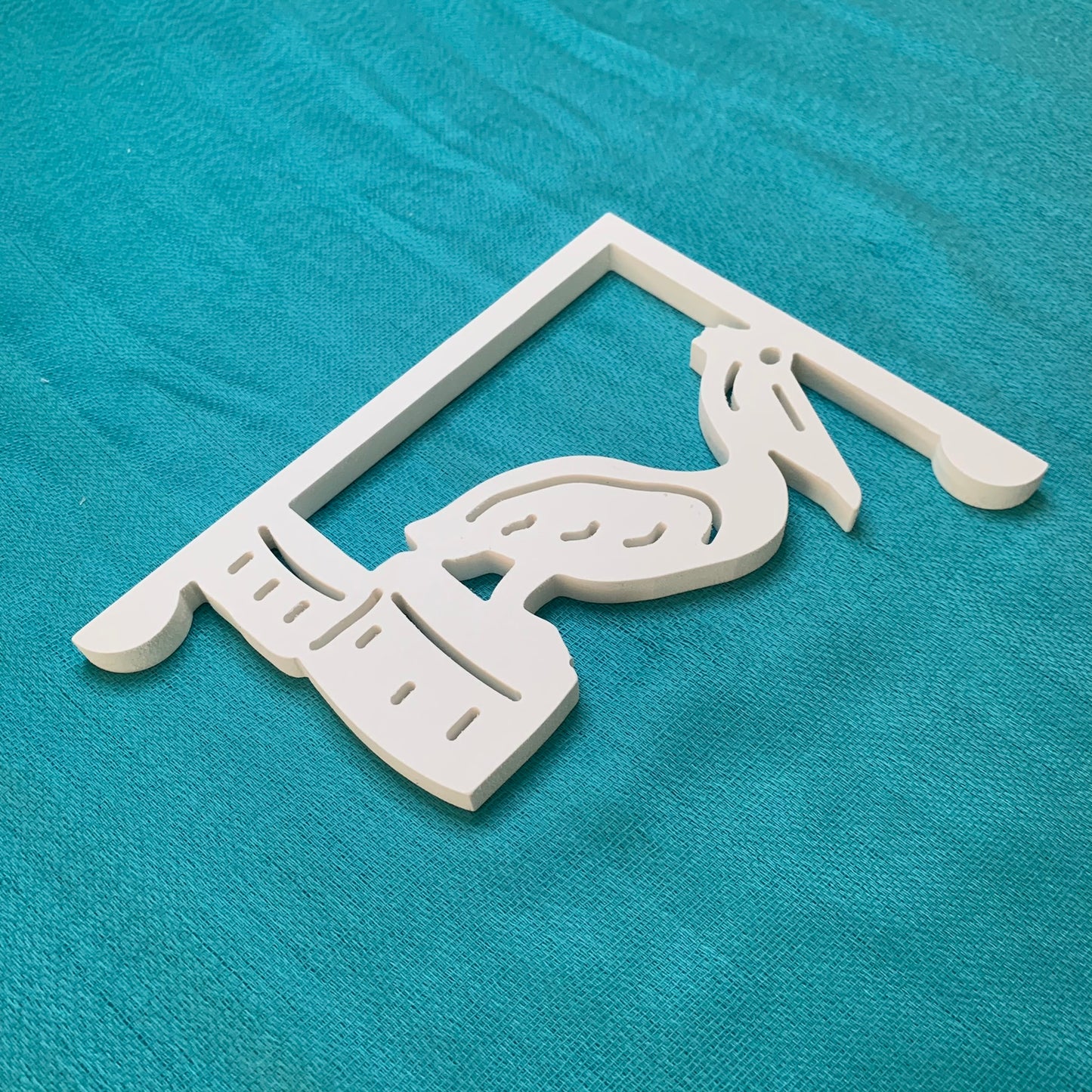 Mailbox Bracket - Pelican - Small 7" x 9"