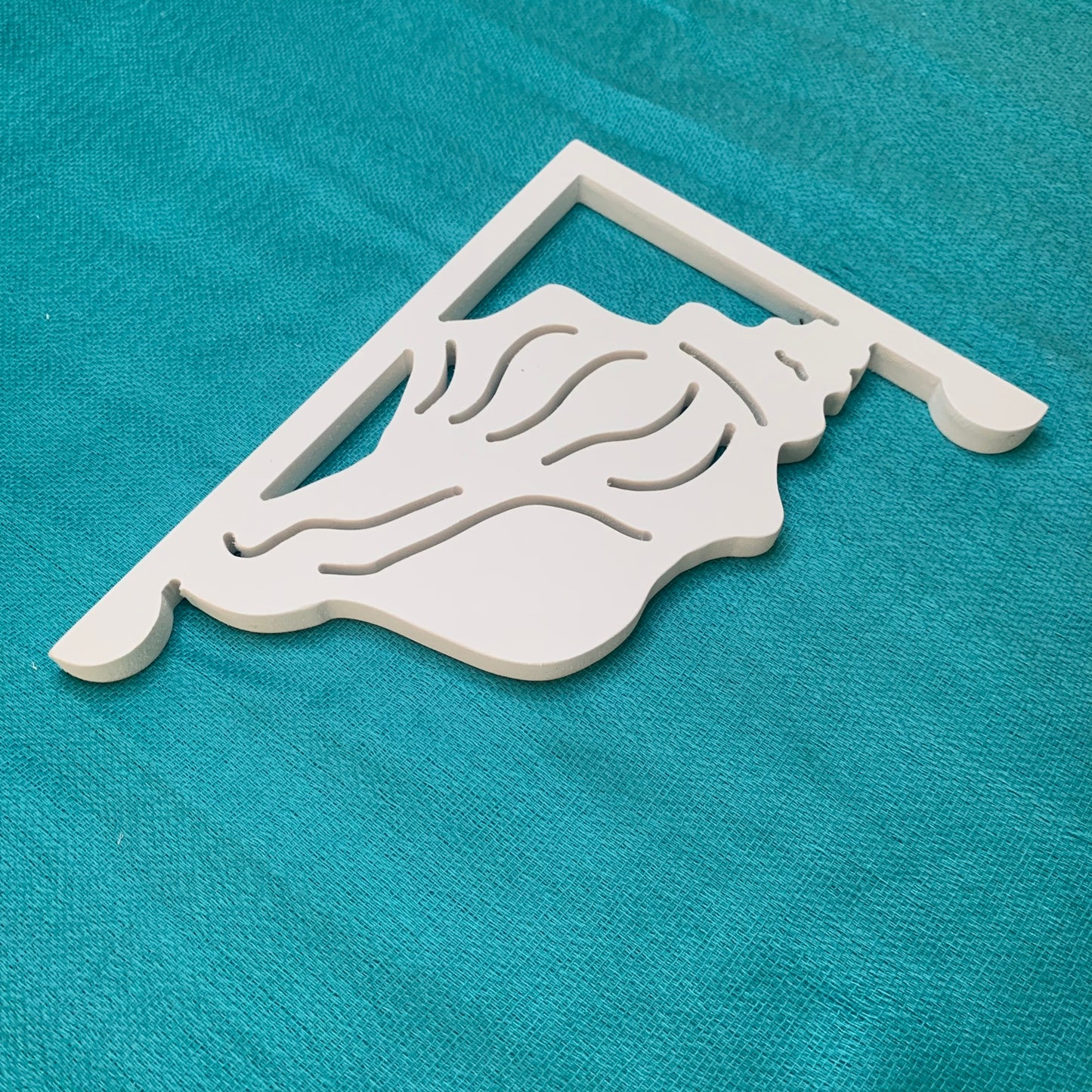 Mailbox Bracket - Conch Shell - Small 7" x 9"