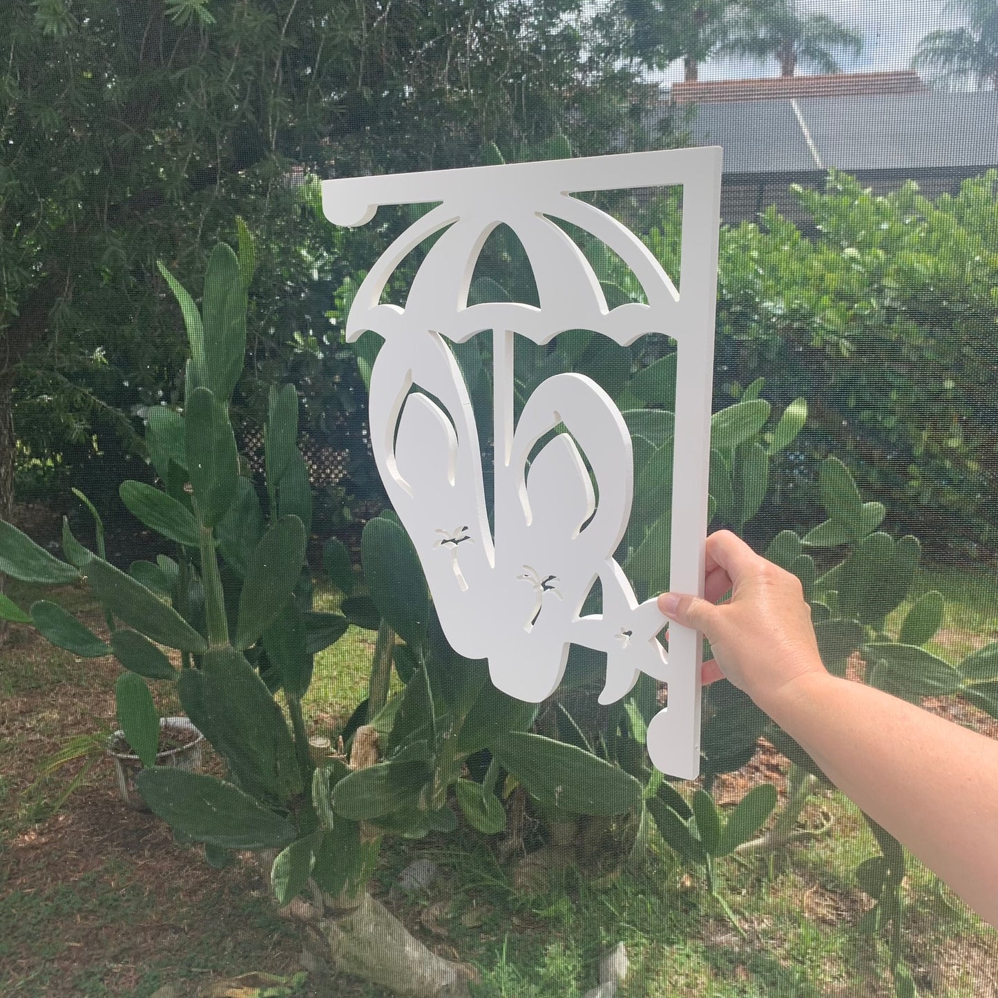 Mailbox Bracket - Flip Flop Umbrella - Medium 12" x 16"