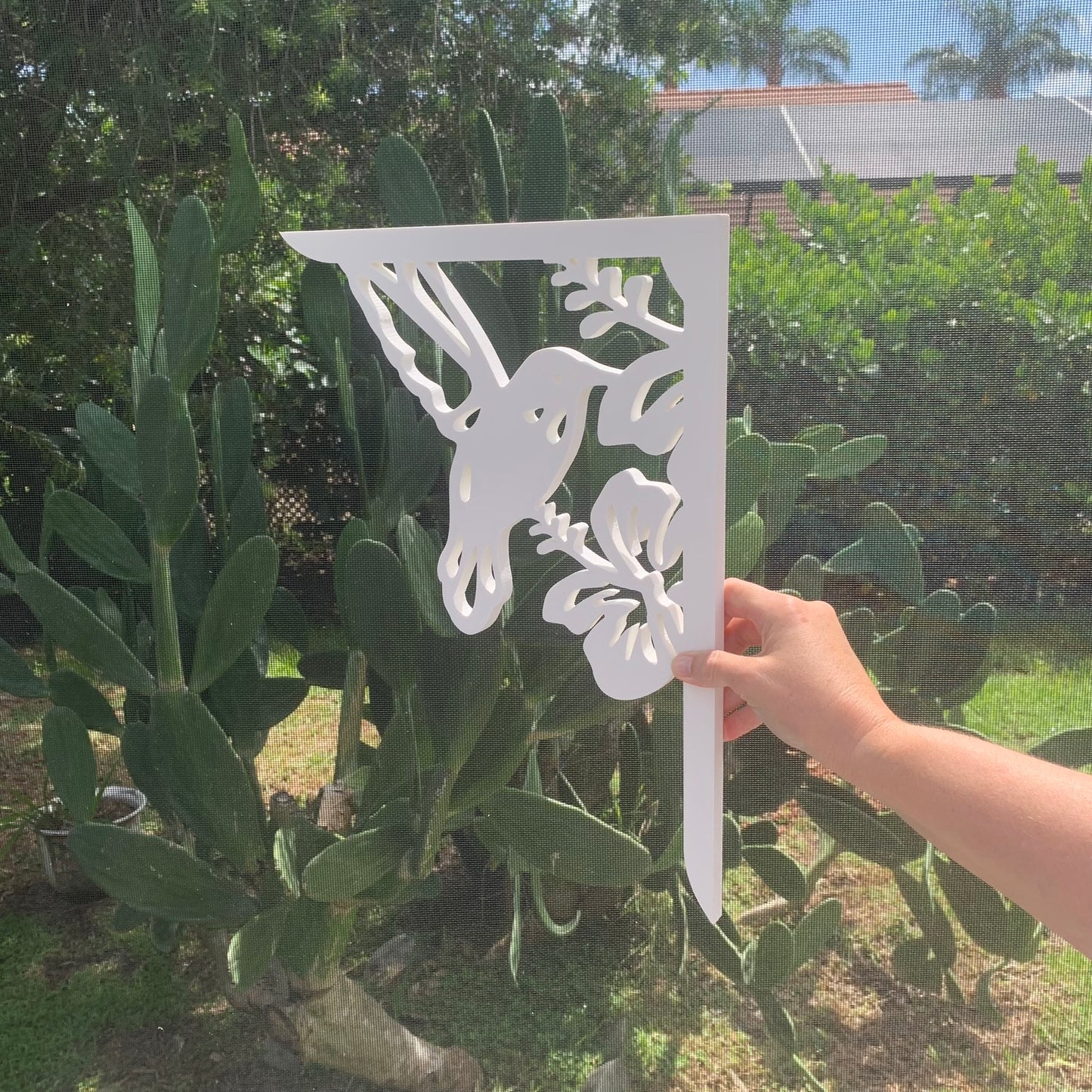 Mailbox Bracket - Hummingbird - Medium 12" x 16"