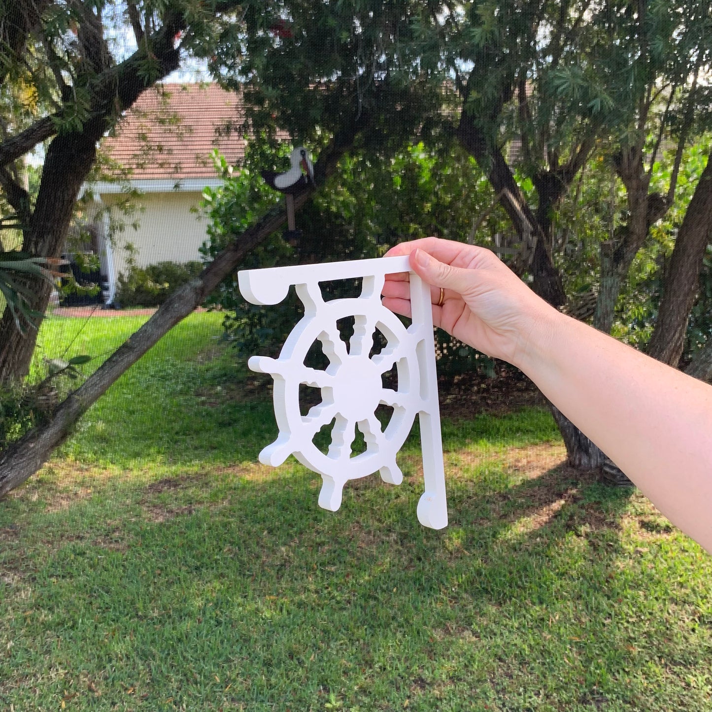 Mailbox Bracket - Ships Wheel - Small 7" x 9"