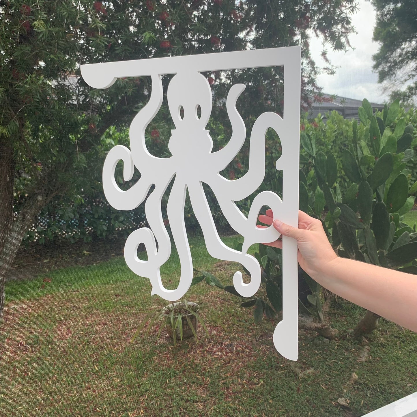 Mailbox Bracket - Octopus - Large 16" x21"