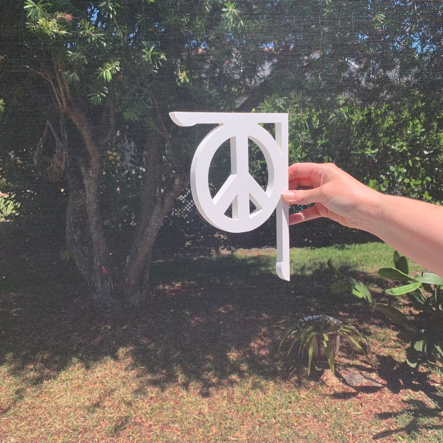 Mailbox Bracket - Peace Sign - Small 7" x 9"