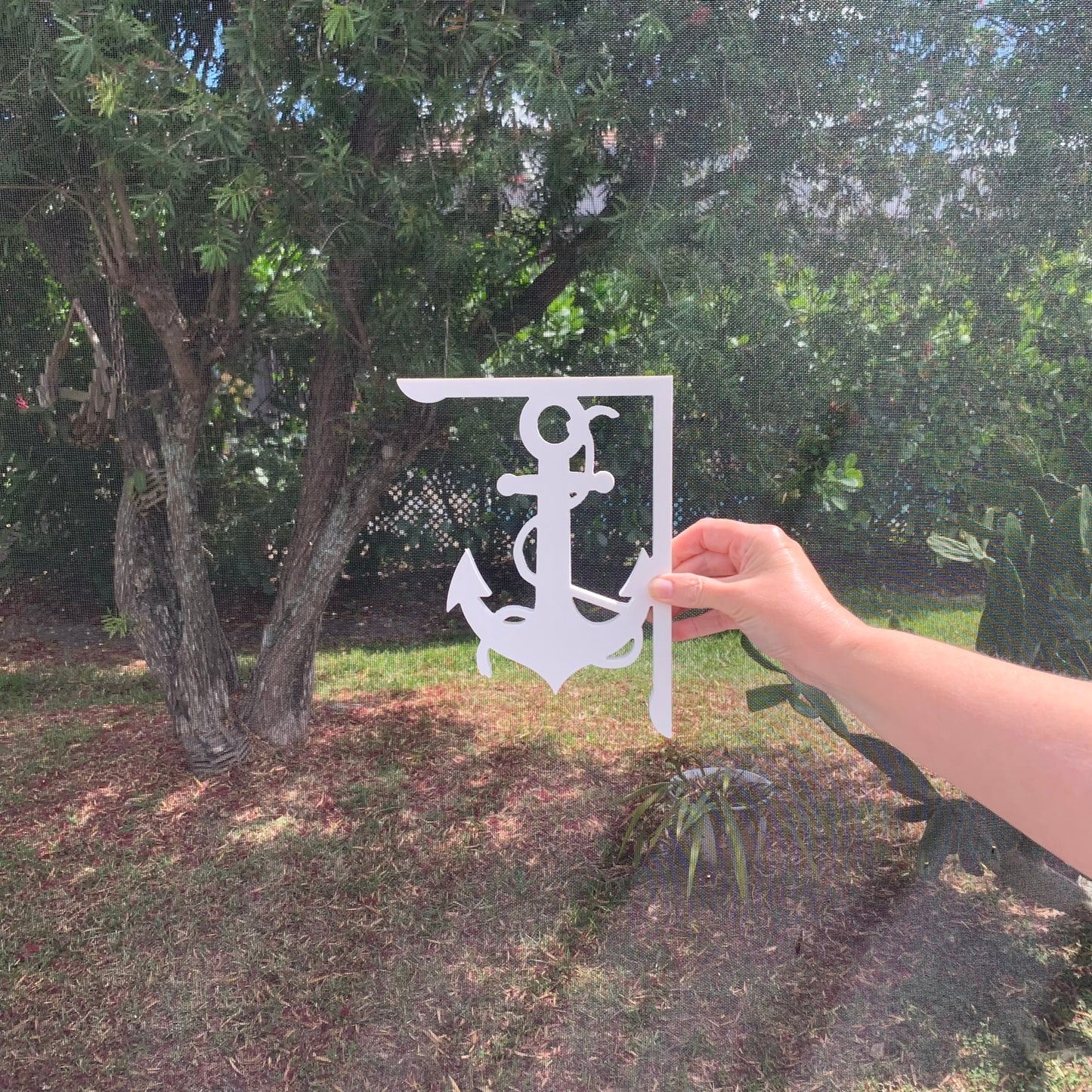 Mailbox Bracket - Anchor - Small 7" x 9"