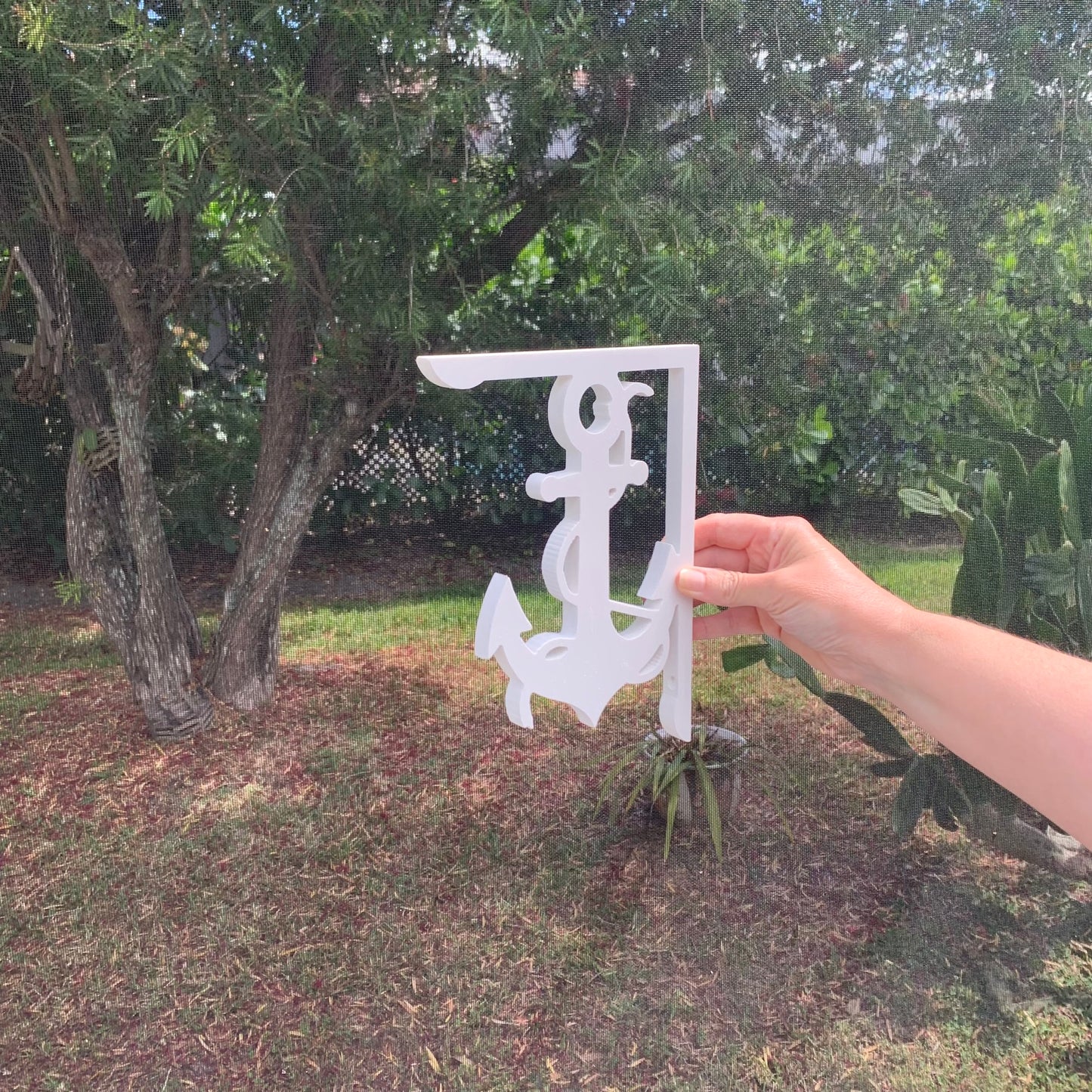 Mailbox Bracket - Anchor with Rope - Small 7" x 9"
