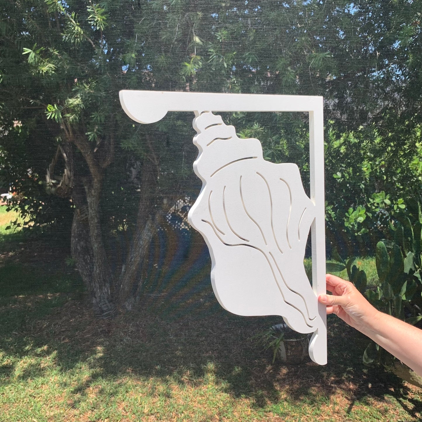 Mailbox Bracket - Conch - Large 16" x 21"