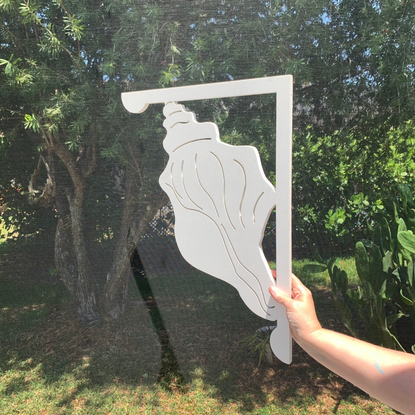 Mailbox Bracket - Conch - Large 16" x 21"