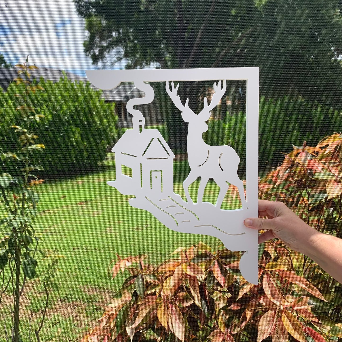 Mailbox Bracket - Deer Cabin - Medium 12" x 16"