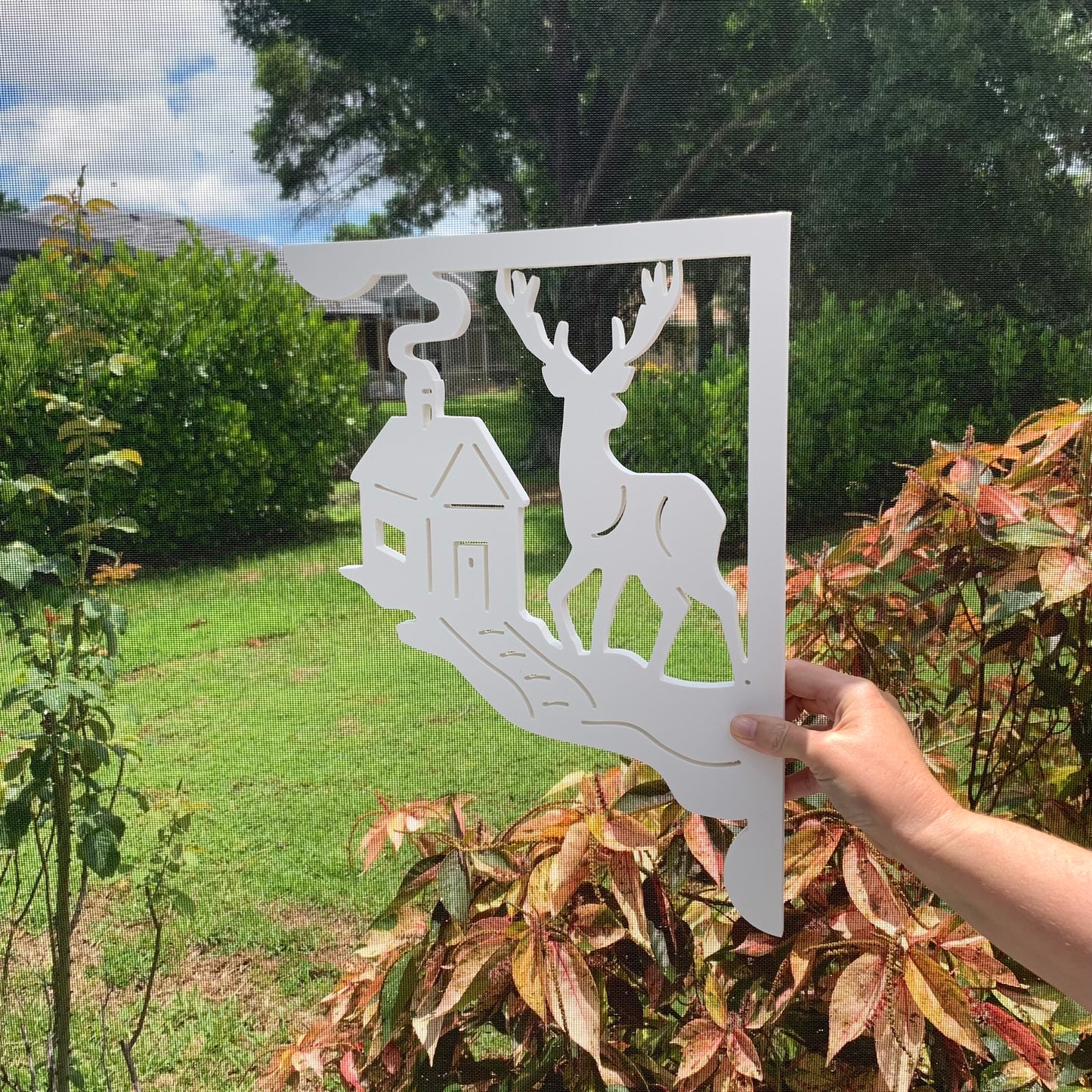 Mailbox Bracket - Deer Cabin - Medium 12" x 16"