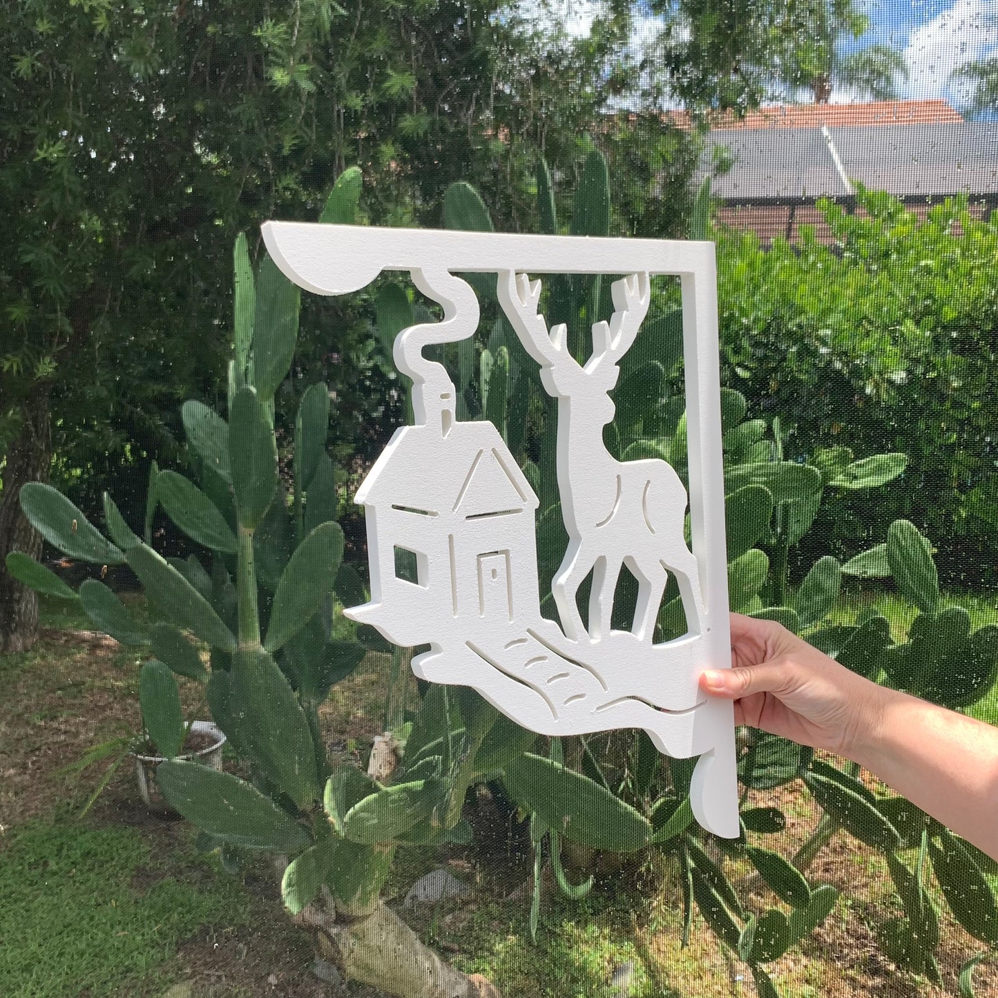 Mailbox Bracket - Deer Cabin - Medium 12" x 16"