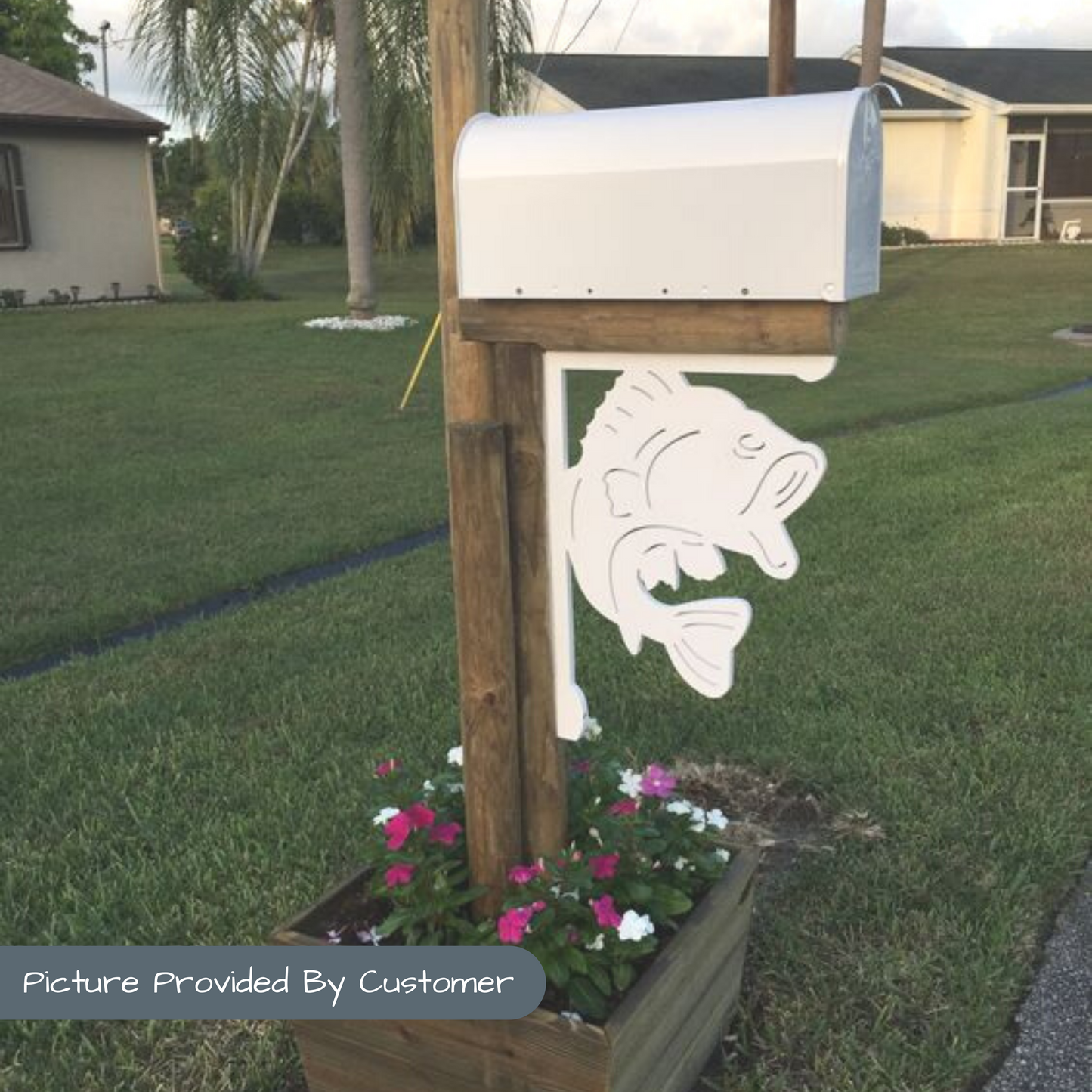 Mailbox Bracket - Largemouth Bass - Large 16" x21"