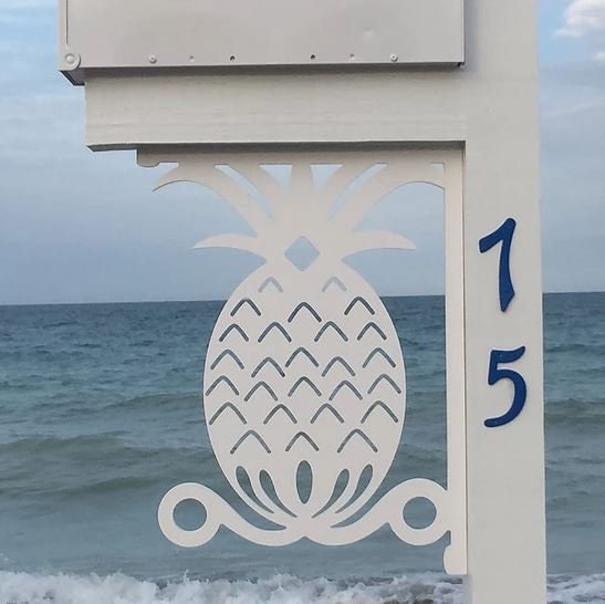 Mailbox Bracket - Pineapple - Large 16" x21"