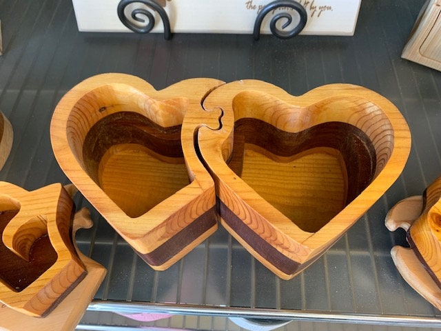 Solid Wooden Box - Double Hearts Interlocking, Jewelry Box, Handcrafted, Custom Box, Personalized Box, Handmade, Box, Engraved, Stash Box