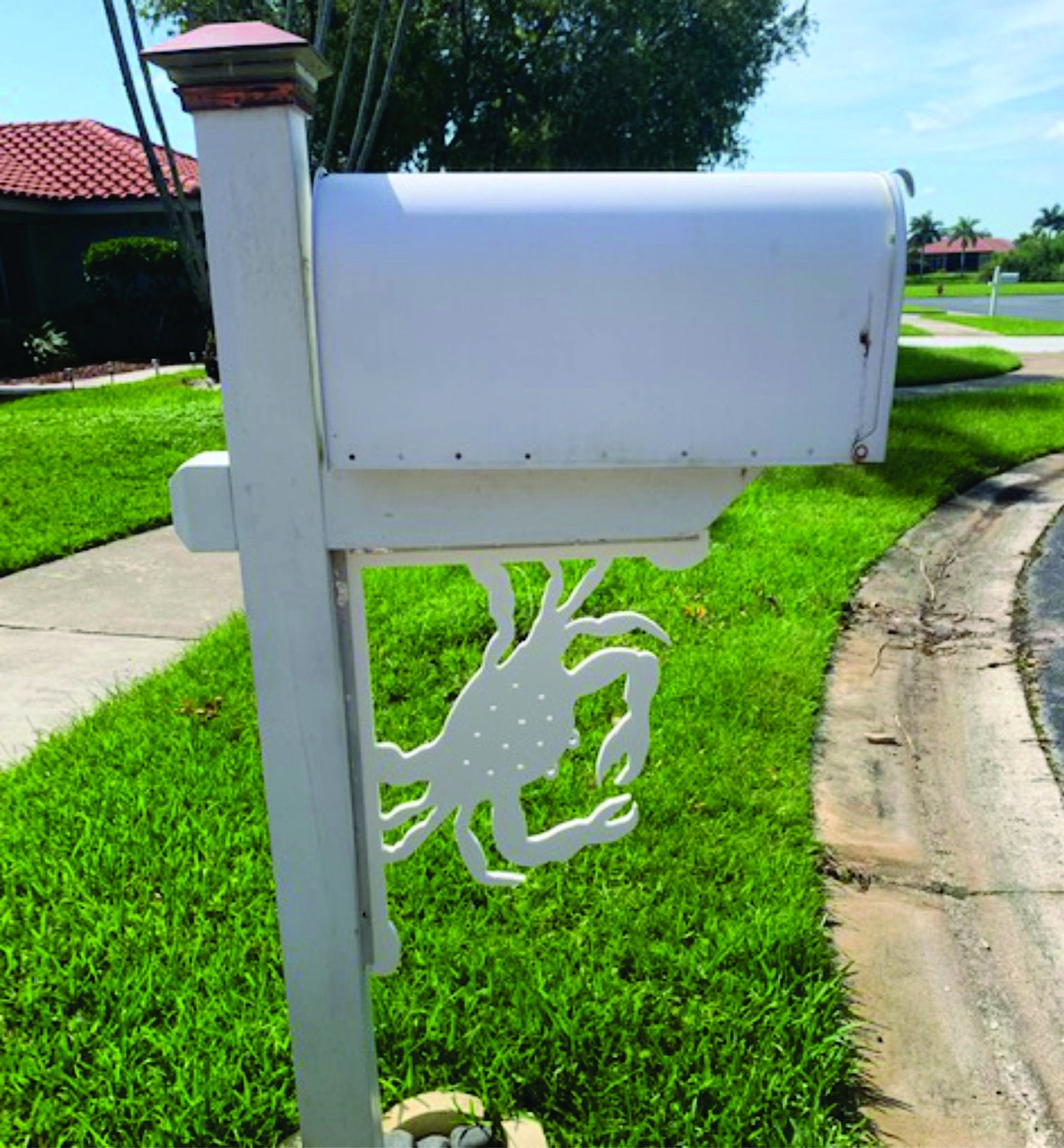 Mailbox Bracket - Crab - Large 16" x 21"