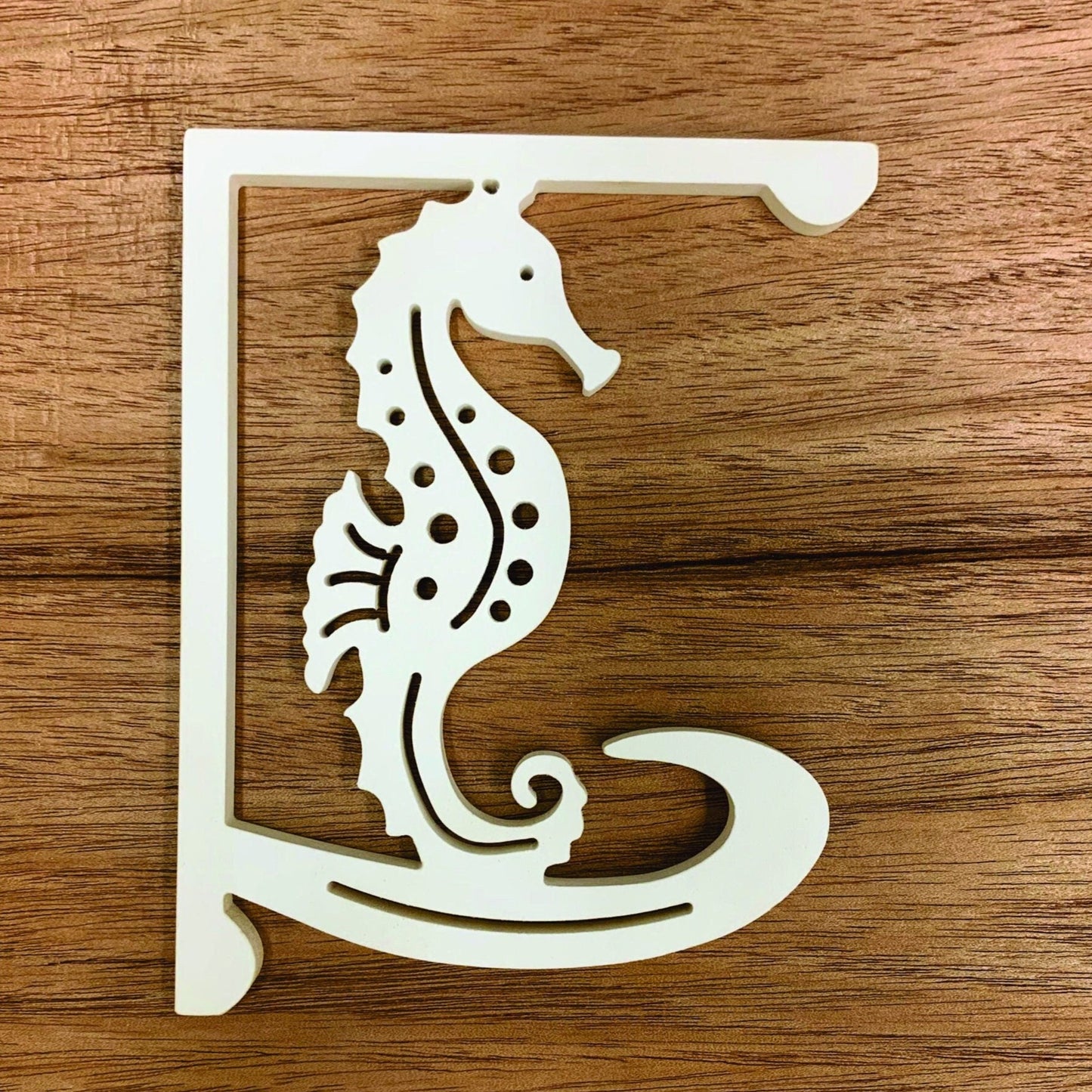 Mailbox Bracket - Seahorse - Small 7" x 9"