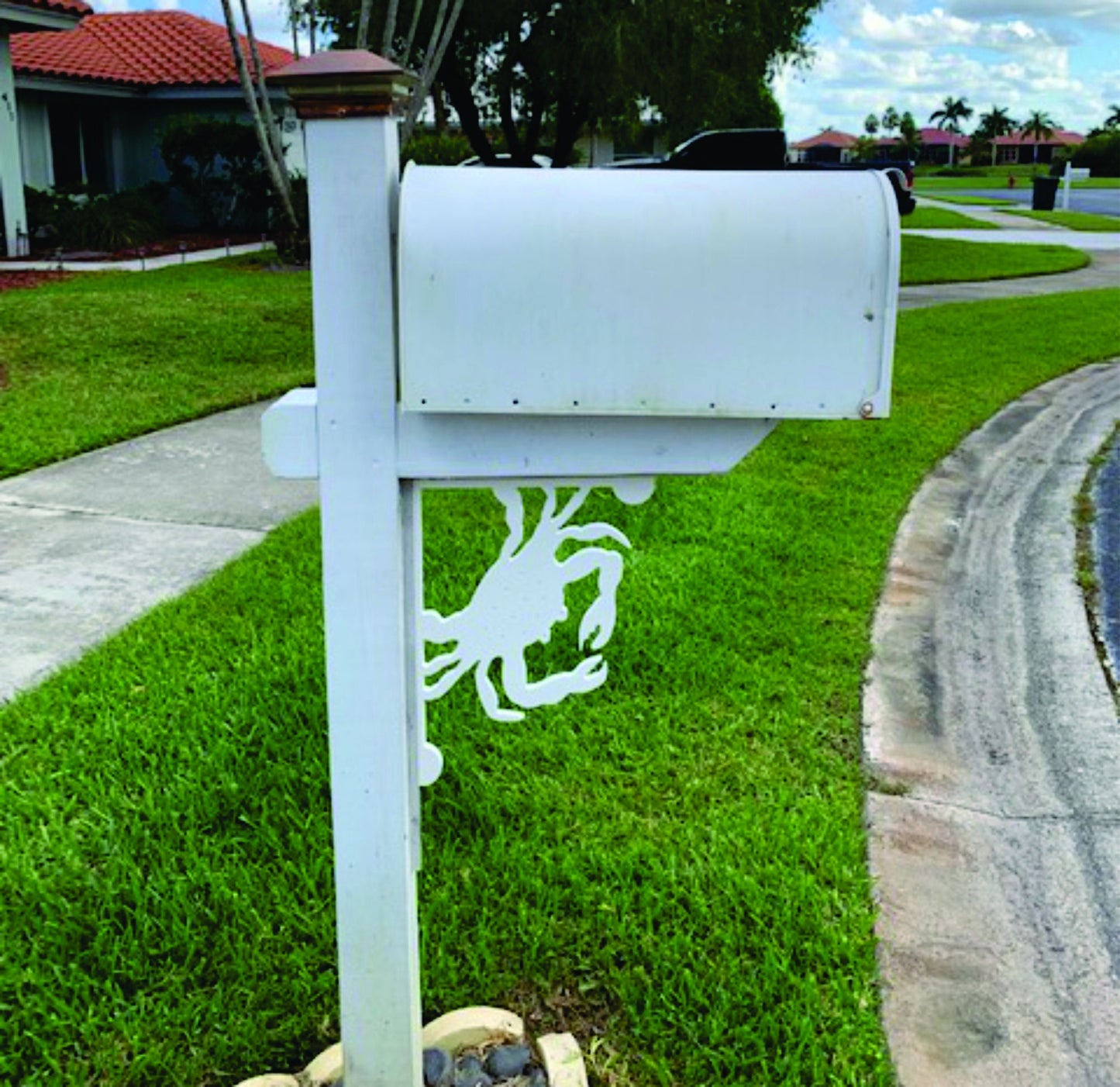 Mailbox Bracket - Crab - Medium 12" x 16"