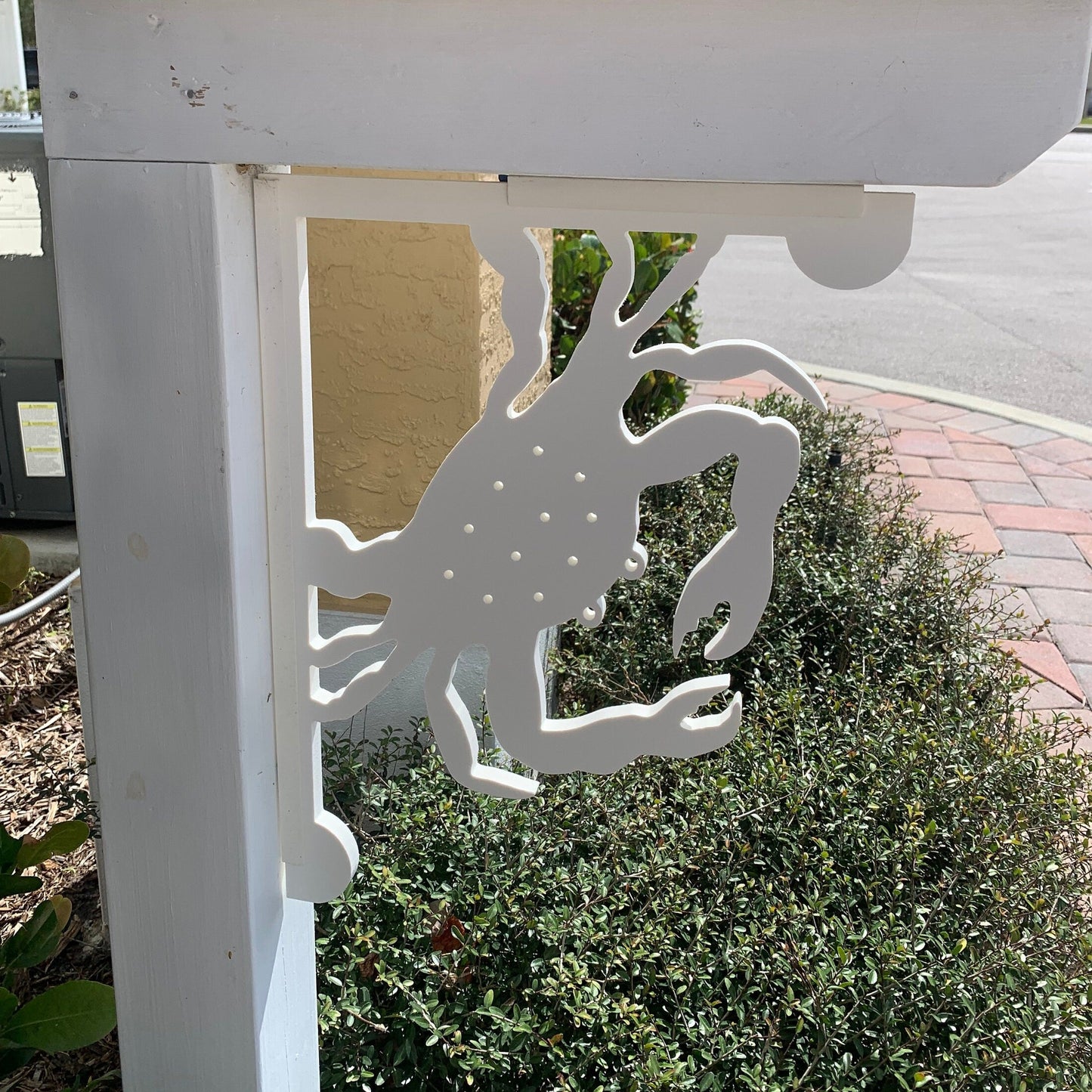 Mailbox Bracket - Crab - Medium 12" x 16"